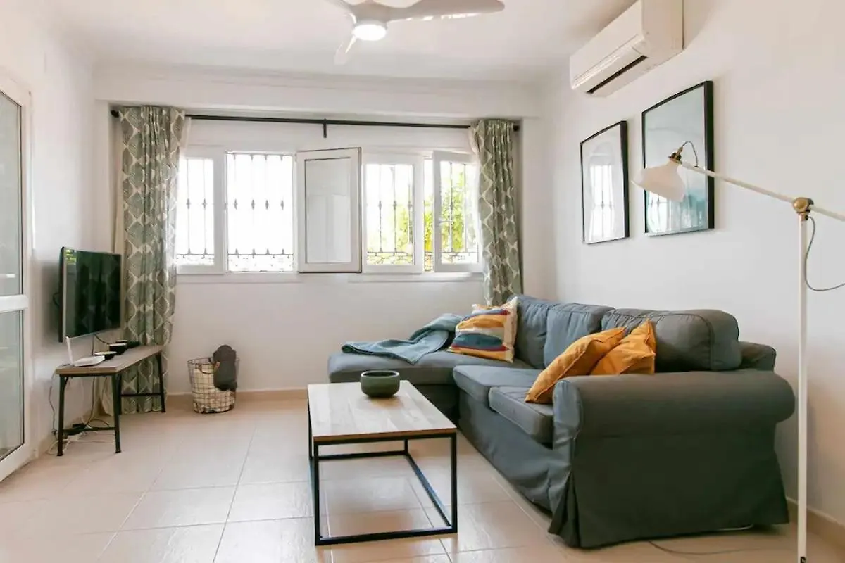 Vacation Apartment Nerja Quiet & Close To Beach